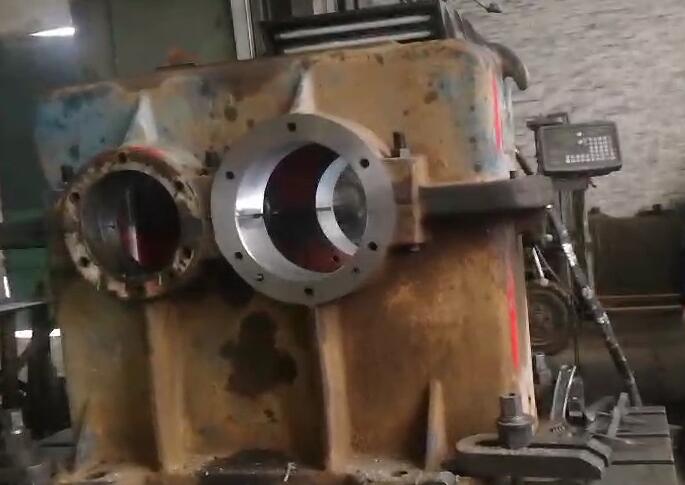 減速器箱體加工 減速器箱體加工